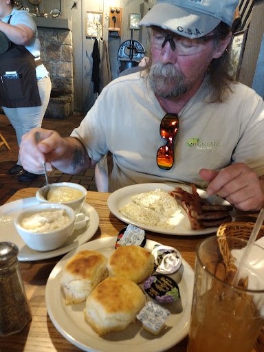 American Restaurant «Cracker Barrel Old Country Store», reviews and photos, 525 Skyline Dr, Conway, AR 72032, USA