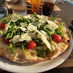 Photo n°1 de l'avis de Niels. fait le 26/08/2022 à 11:52 sur le  Ristorante Pizzeria alla Torre di Pai à Torri del Benaco