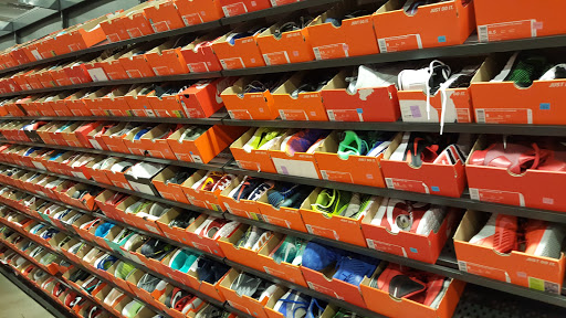 Sporting Goods Store «Nike Clearance Store», reviews and photos, 40-24 College Point Blvd, Flushing, NY 11354, USA