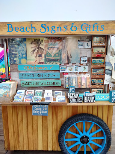 Pet Supply Store «Unleashed by Petco», reviews and photos, 1402 Wilshire Blvd, Santa Monica, CA 90403, USA