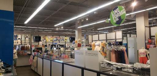 Clothing Store «Old Navy», reviews and photos, 3525 W Carson St #77, Torrance, CA 90503, USA