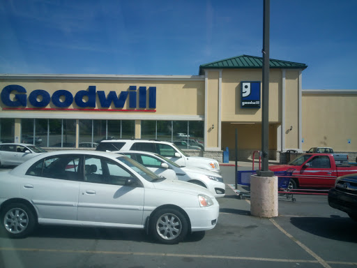 Non-Profit Organization «Goodwill Store and Donation Center», reviews and photos