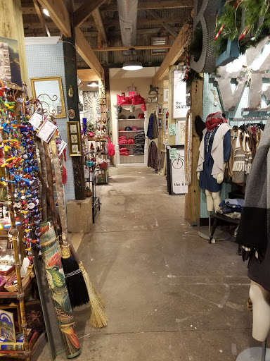 Shopping Mall «West End Garage, Cape May», reviews and photos, 484 W Perry St, Cape May, NJ 08204, USA