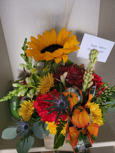 Florist «Lighthouse Flower Shop», reviews and photos, 1007 E Southern Ave, Mesa, AZ 85204, USA