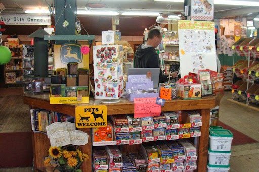 Animal Feed Store «Highland Holly Feed & Supply», reviews and photos, 217 E Livingston Rd, Highland, MI 48357, USA