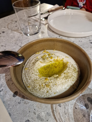 Μιχαλακοπούλου 88Α, Αθήνα 115 28