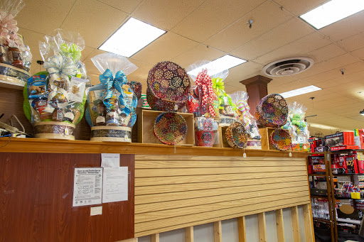 Grocery Store «Wynn’s Market», reviews and photos, 141 9th St N, Naples, FL 34102, USA