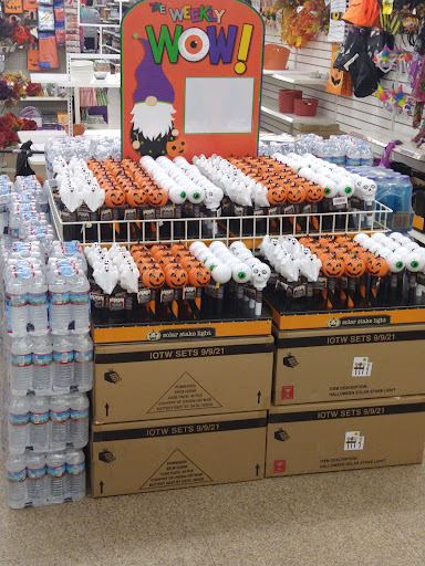 Dollar Store «Dollar Tree», reviews and photos, 1535 University Blvd E #F, Hyattsville, MD 20783, USA