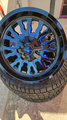 Tire Shop «Discount Tire Store - Hill Country Village, TX», reviews and photos, 15703 San Pedro Ave, Hill Country Village, TX 78232, USA