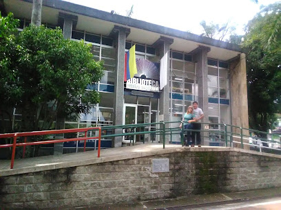 Biblioteca Pública Municipal 'Daniel Potes Lozano'