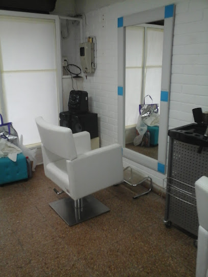 Salon Vanely