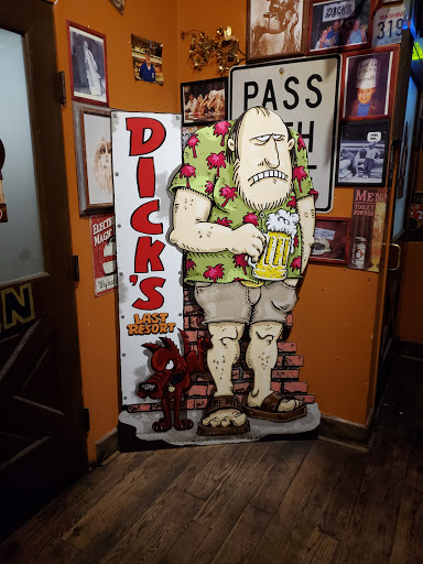 Liquor Store «Downtown Nashville Wine and Spirits», reviews and photos, 178 2nd Ave N, Nashville, TN 37201, USA