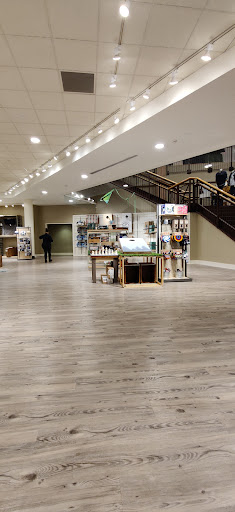 Clothing Store «L.L. Bean», reviews and photos, 8095 Tysons Corner Center, McLean, VA 22102, USA