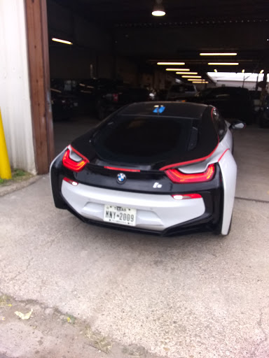 Auto Body Shop «Rodriguez Body Shop», reviews and photos, 506 W Van Buren Ave, Harlingen, TX 78550, USA