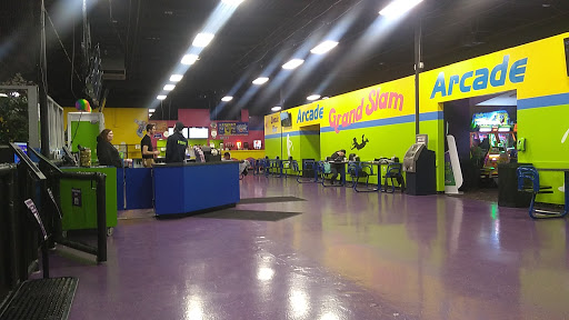 Amusement Center «Grand Slam Family Fun Center», reviews and photos, 2941 Coon Rapids Blvd NW, Coon Rapids, MN 55433, USA