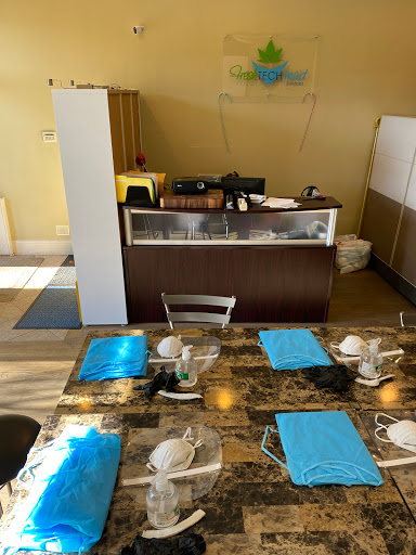 House Cleaning Service «Fresh Tech Maid», reviews and photos, 532 Wesley Ave, Evanston, IL 60202, USA