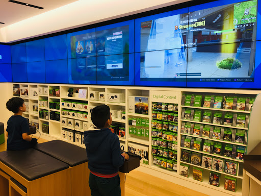 Computer Store «Microsoft Store - Freehold Raceway Mall», reviews and photos, 3710 U.S. 9, Freehold, NJ 07728, USA