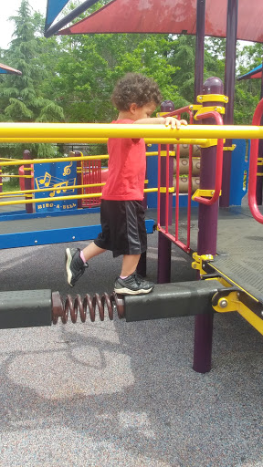 Park «Pine Acres Park», reviews and photos, 196 Pine Acres Blvd, Deer Park, NY 11729, USA