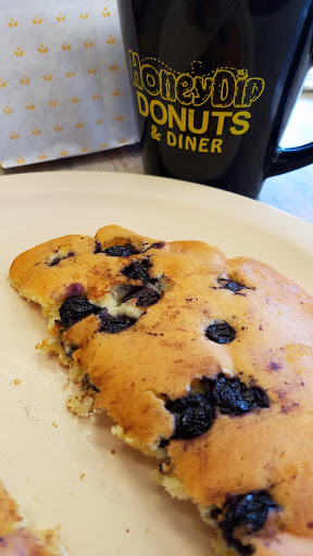 Donut Shop «HoneyDip Donuts», reviews and photos, 4480 Kenny Rd, Columbus, OH 43220, USA