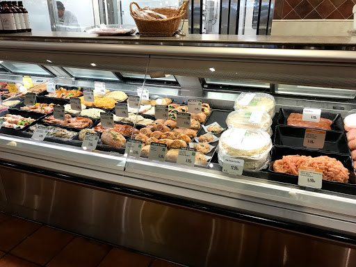 Grocery Store «The Fresh Market», reviews and photos, 1060 International Dr, Wilmington, NC 28405, USA