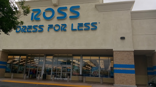 Clothing Store «Ross Dress for Less», reviews and photos, 212 Towne Center Dr, Compton, CA 90220, USA