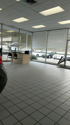 Used Car Dealer «Hertz Car Sales Pittsburgh», reviews and photos, 5200 University Blvd, Coraopolis, PA 15108, USA