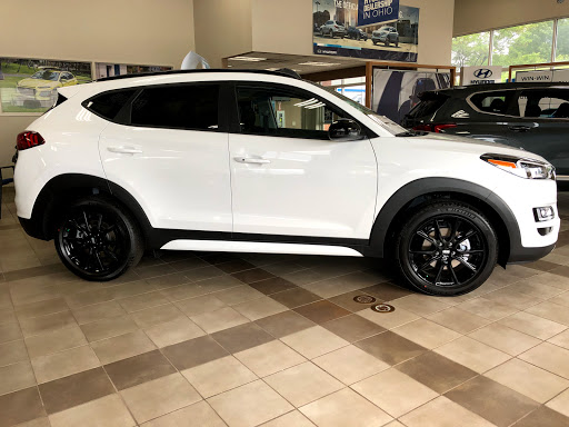 Hyundai Dealer «Crestmont Hyundai», reviews and photos, 2961 Center Rd, Brunswick, OH 44212, USA
