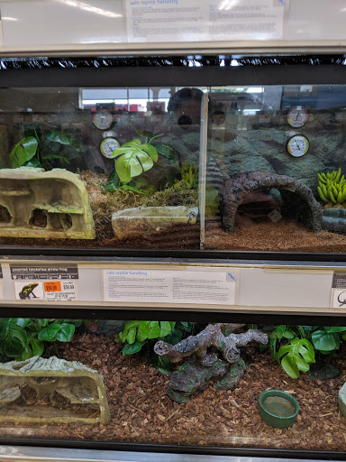 Pet Supply Store «Petco Animal Supplies», reviews and photos, 1215-1309 NJ-33 #1, Hamilton Township, NJ 08690, USA