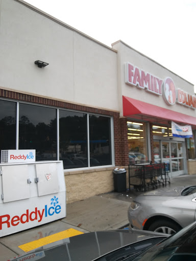 Dollar Store «FAMILY DOLLAR», reviews and photos, 2433 Delowe Dr, East Point, GA 30344, USA