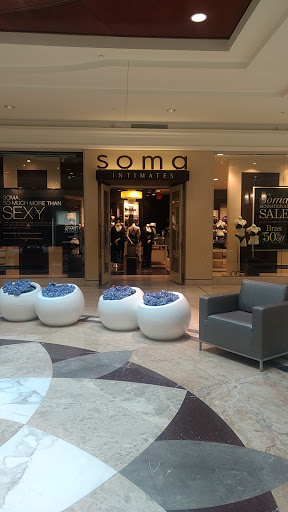 Fashion Accessories Store «Michael Kors», reviews and photos, 3393 Peachtree Rd #3084, Atlanta, GA 30326, USA