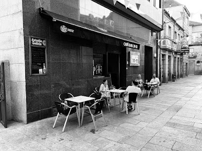 Café Bar 20-21 - Rúa de Lepanto, 8, 32630 Xinzo de Limia, Ourense, Spain