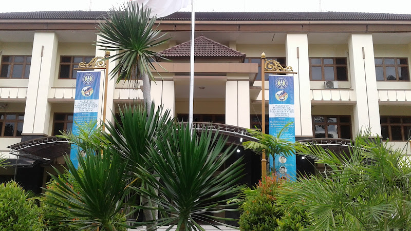 Fakultas Matematika dan Ilmu Pengetahuan Alam (FMIPA) Universitas Negeri Yogyakarta