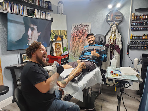 Explore boba fett tattoo ideas, creative tattoo ideas in Coral Springs, available at Undertow Tattoo Studio