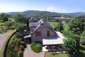 Domaine de la chapelle en Corrèze, gites, camping, piscine image