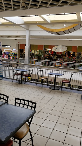 Shopping Mall «St. Clair Square», reviews and photos, 134 St Clair Square, Fairview Heights, IL 62208, USA