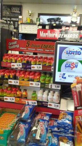 Liquor Store «Dirt Cheap», reviews and photos, 1119 Gravois Rd, Fenton, MO 63026, USA