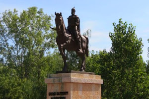 Skanderbeg Statue