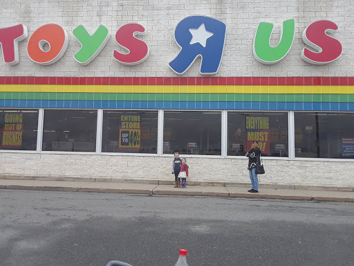 Toy Store «Toys R Us», reviews and photos, 105 Campanelli Industrial Dr, Brockton, MA 02301, USA