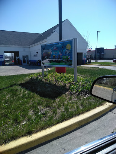Mobil 1 Lube Express Oil Change & B52 Express Car Wash en Grand Rapids