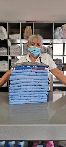 Laundromat «Laundry World», reviews and photos, 500 W 29th St, Hialeah, FL 33012, USA