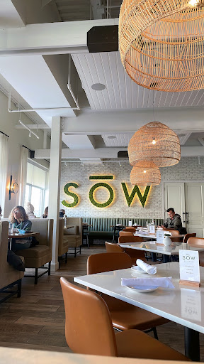 Shopping Mall «Shops On Lane Avenue», reviews and photos, 1675 W Lane Ave, Upper Arlington, OH 43221, USA