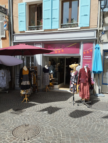 Magasin de vêtements pour femmes Rue des Pompons Embrun
