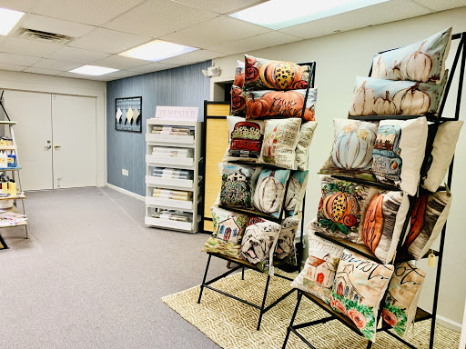 Used Furniture Store «Consign Design Interior», reviews and photos, 5556 Atlanta Hwy, Flowery Branch, GA 30542, USA