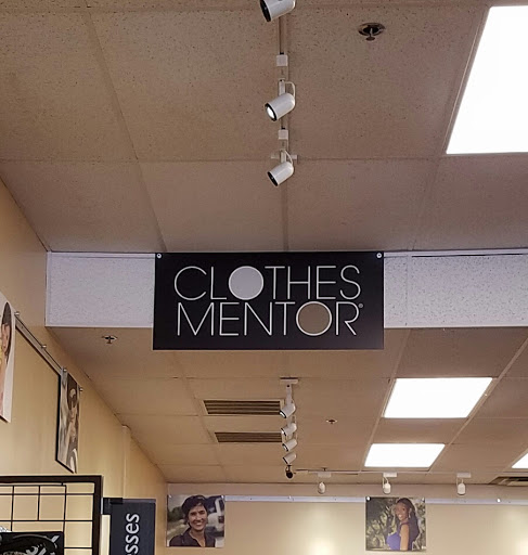 Used Clothing Store «Clothes Mentor Arlington Heights», reviews and photos, 862 W Dundee Rd, Arlington Heights, IL 60004, USA