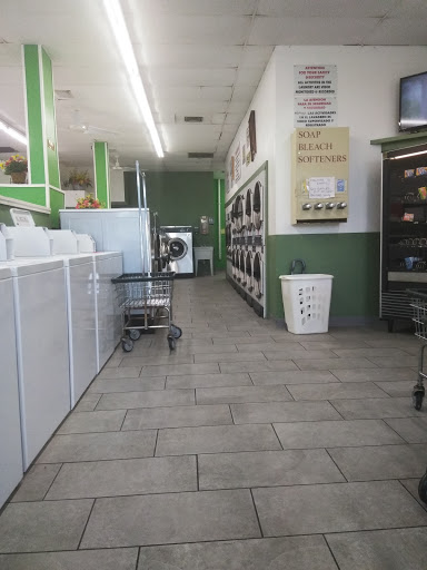 Laundromat «Weavers Corner Laundromat», reviews and photos, 4525 Bayshore Rd, North Fort Myers, FL 33917, USA