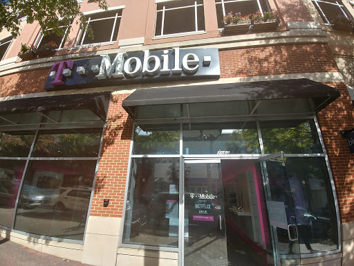 Cell Phone Store «T-Mobile», reviews and photos, 2863 Clarendon Blvd, Arlington, VA 22201, USA