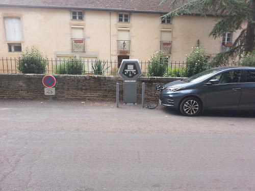 Borne de recharge de véhicules électriques SICECO Charging Station Savigny-lès-Beaune