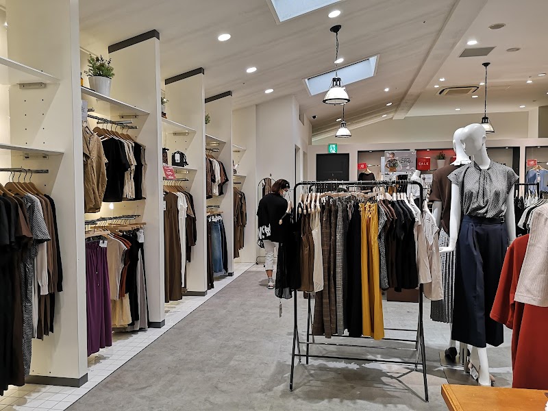 オペーク ドット クリップ 埼玉県川口市並木元町 婦人服店 ブティック 衣料品 グルコミ