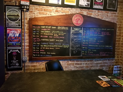 Bar «The Waiting Room Lounge», reviews and photos, 6212 N Maple St, Omaha, NE 68104, USA