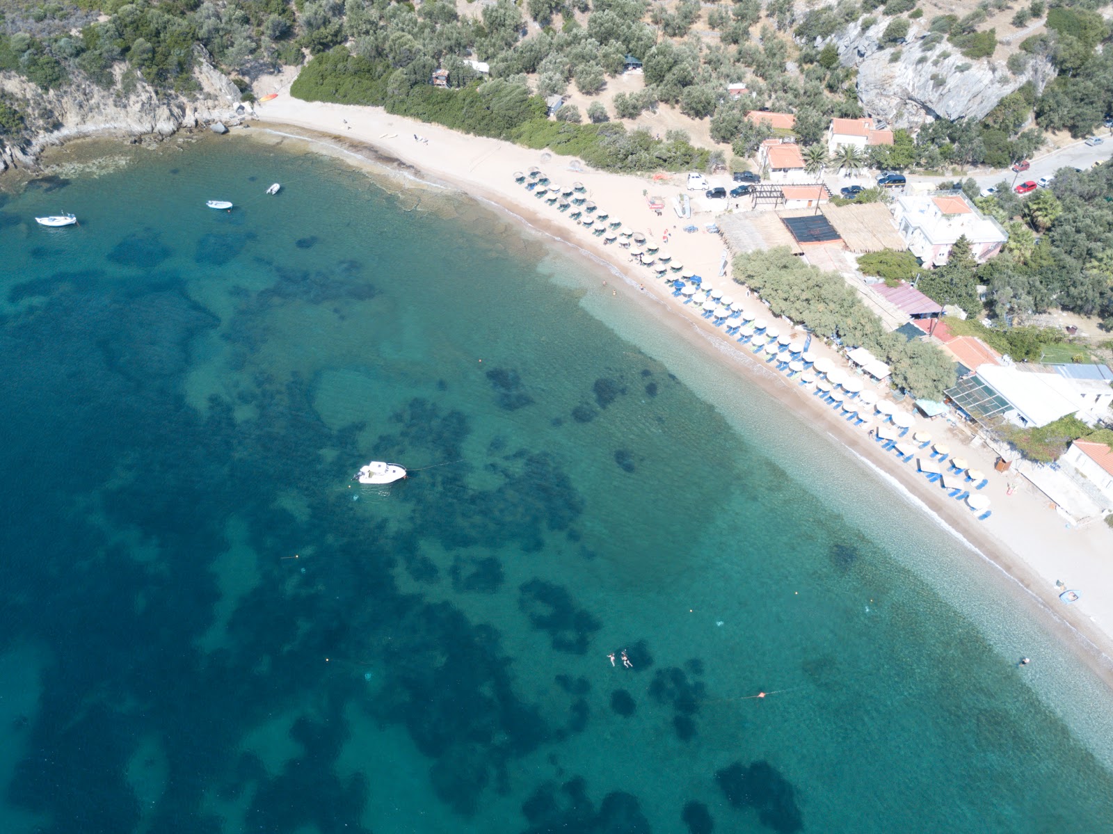 Photo de Tarti beach et le règlement